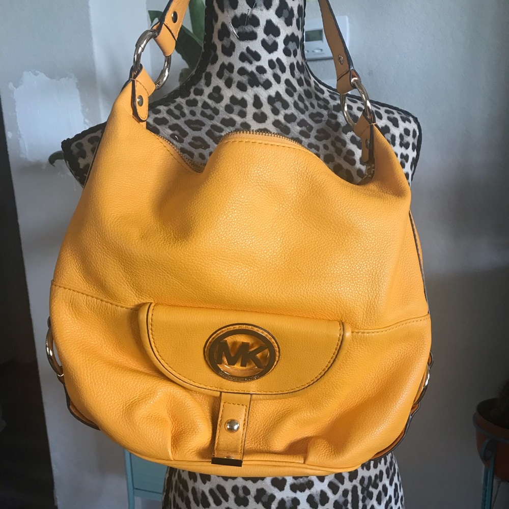 Michael Kors shoulder tote